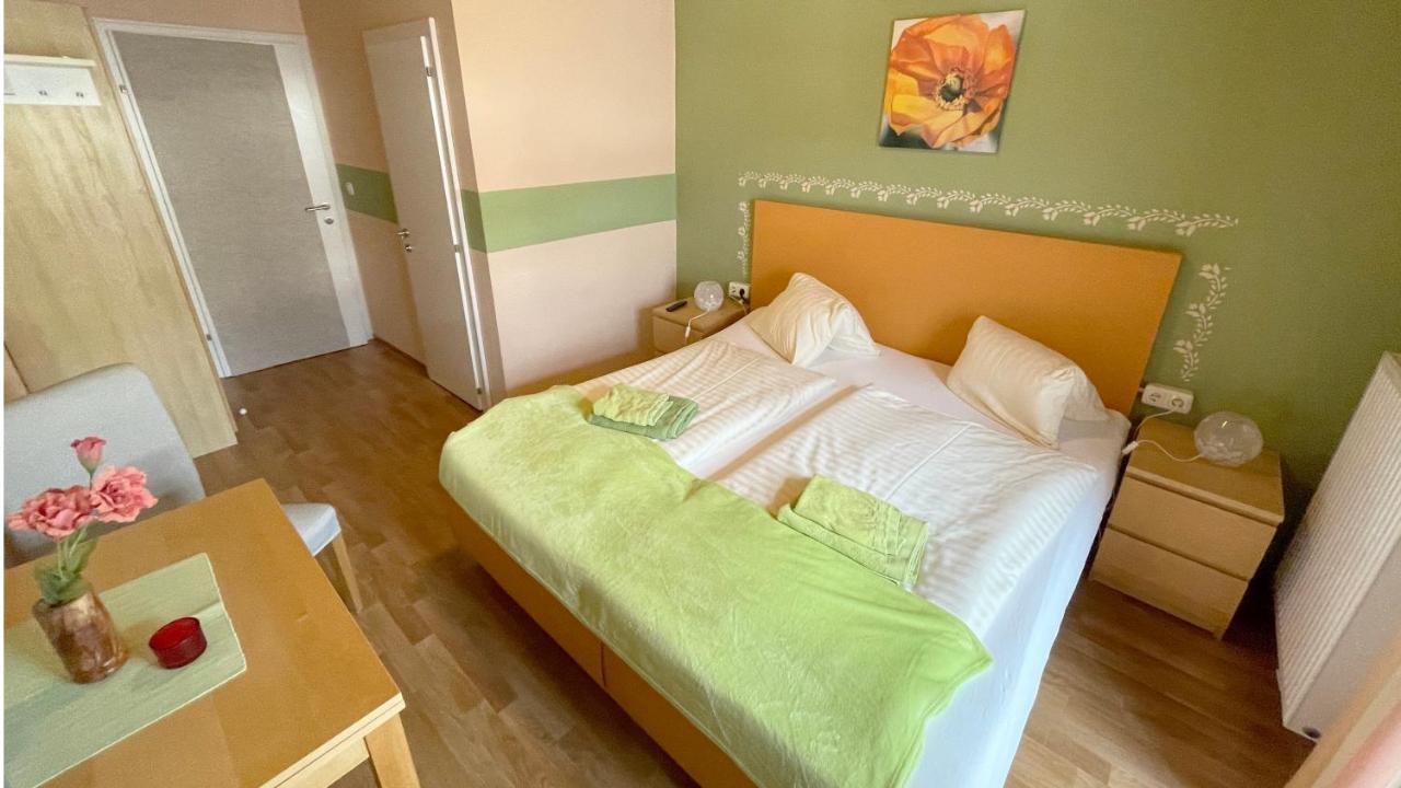 Pension Goeschlberger Mondsee Exterior foto